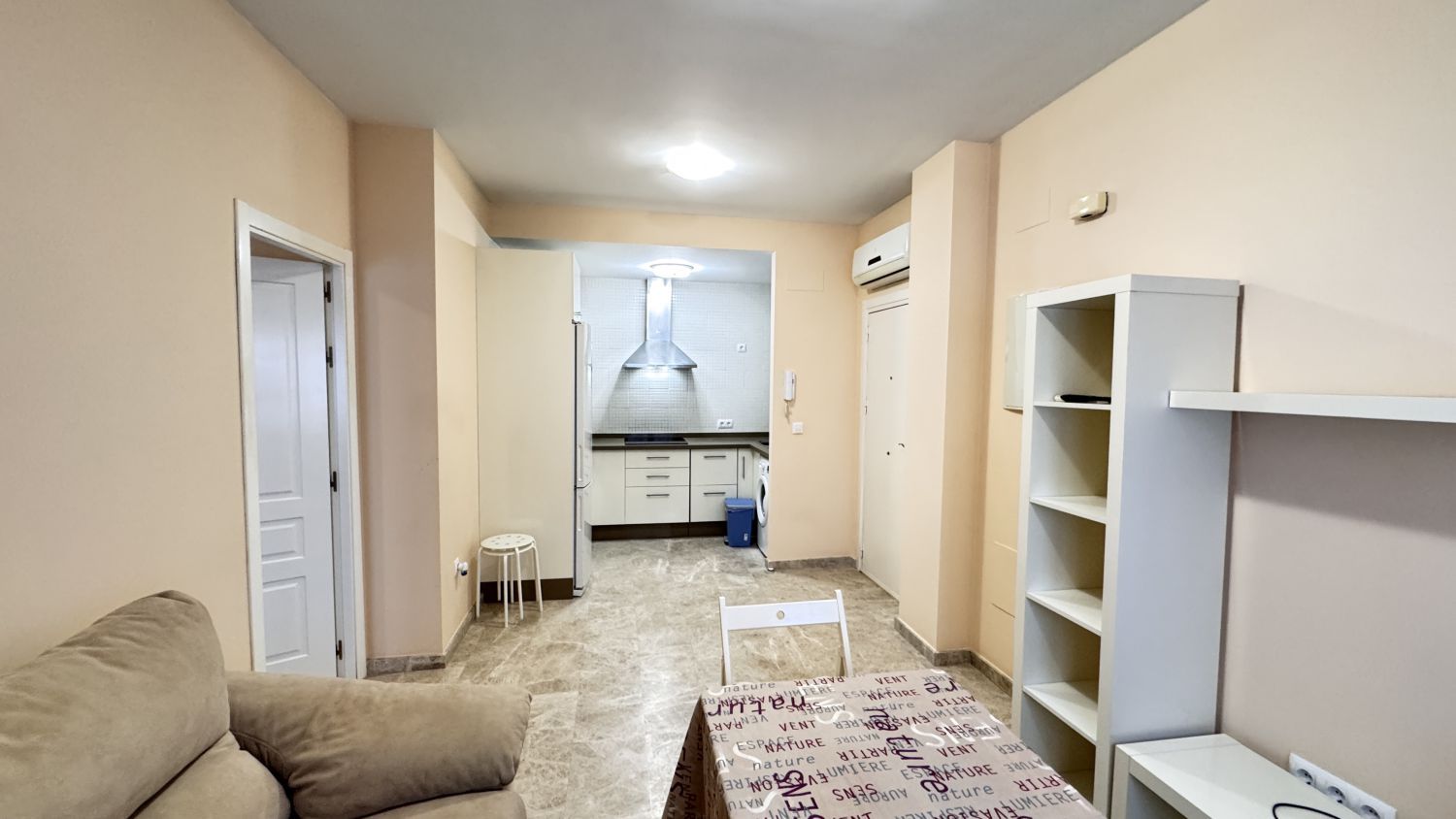 Cuina de Apartament de lloguer en Lebrija amb Aire condicionat i Calefacció