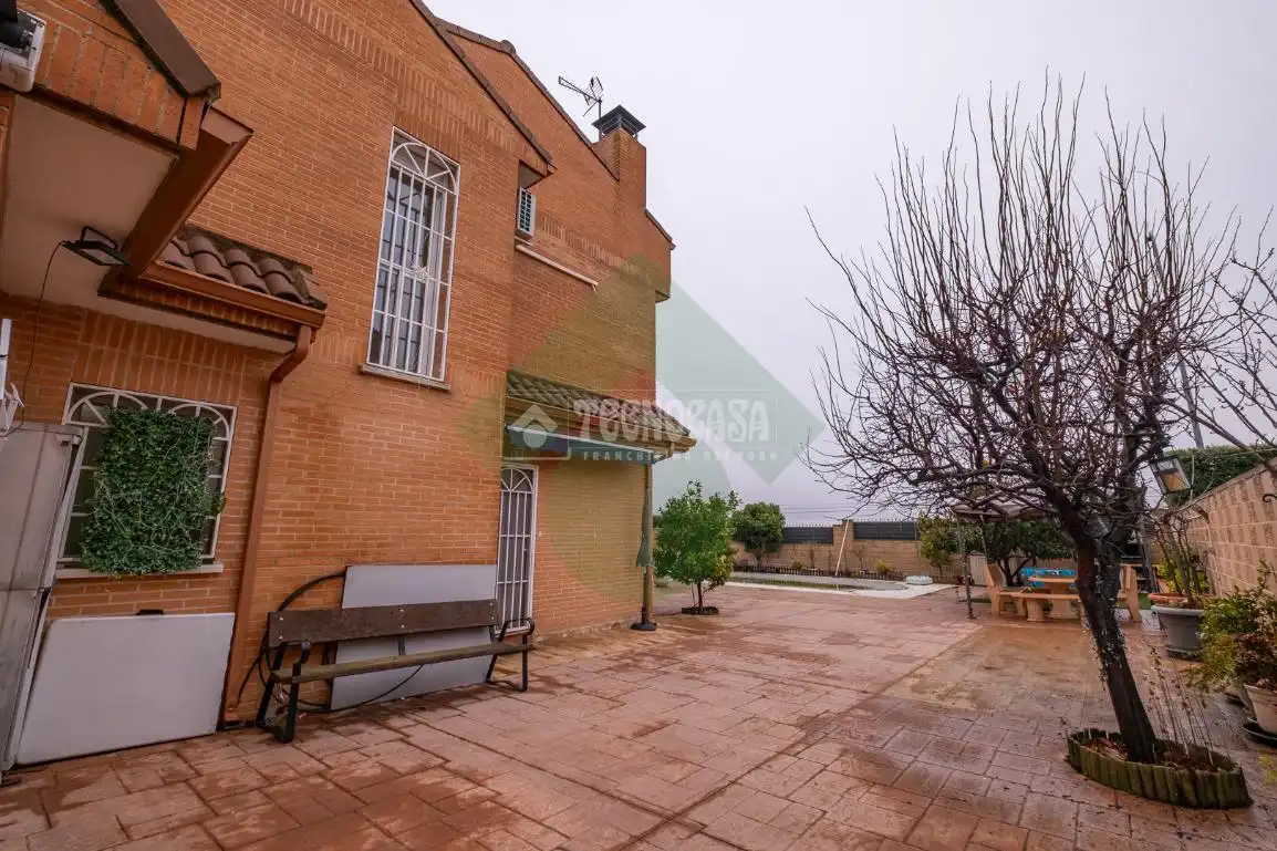 Vista exterior de Casa o chalet en venta en Griñón