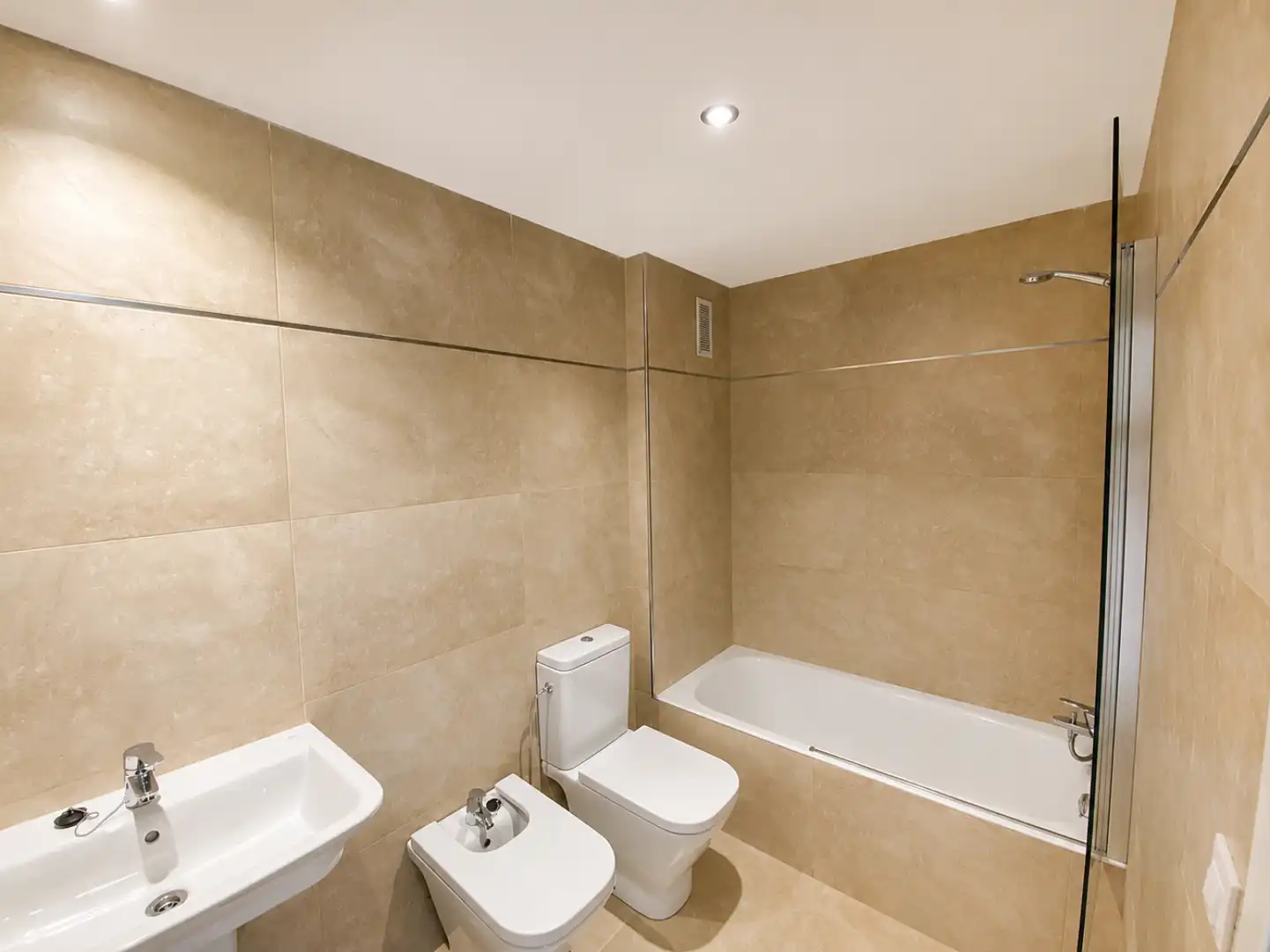 Badezimmer von Wohnung zur Miete in Sant Joan mit Klimaanlage, Terrasse und Möbliert
