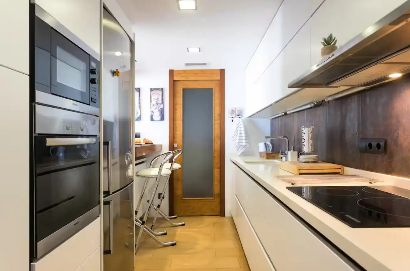 Cocina de Apartamento de alquiler en Alicante / Alacant con Aire acondicionado, Calefacción y Parquet