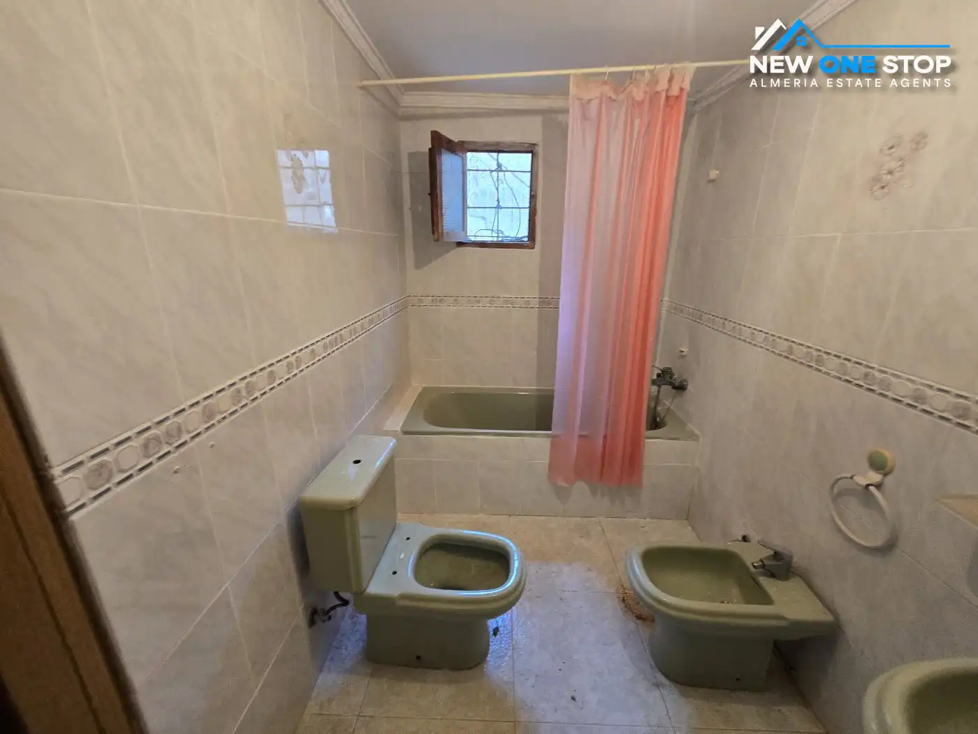 Baño de Finca rústica en venta en Cantoria con Aire acondicionado, Terraza y Trastero