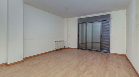 Foto 3 de Piso en venta en C/ Vall D´arán, Albatàrrec, Lleida