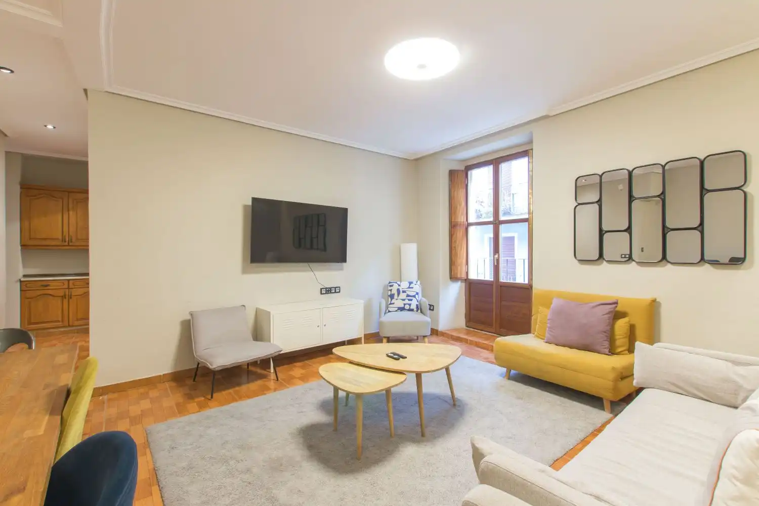 Sala de estar de Piso en venta en  Pamplona / Iruña con Calefacción, Amueblado y Balcón