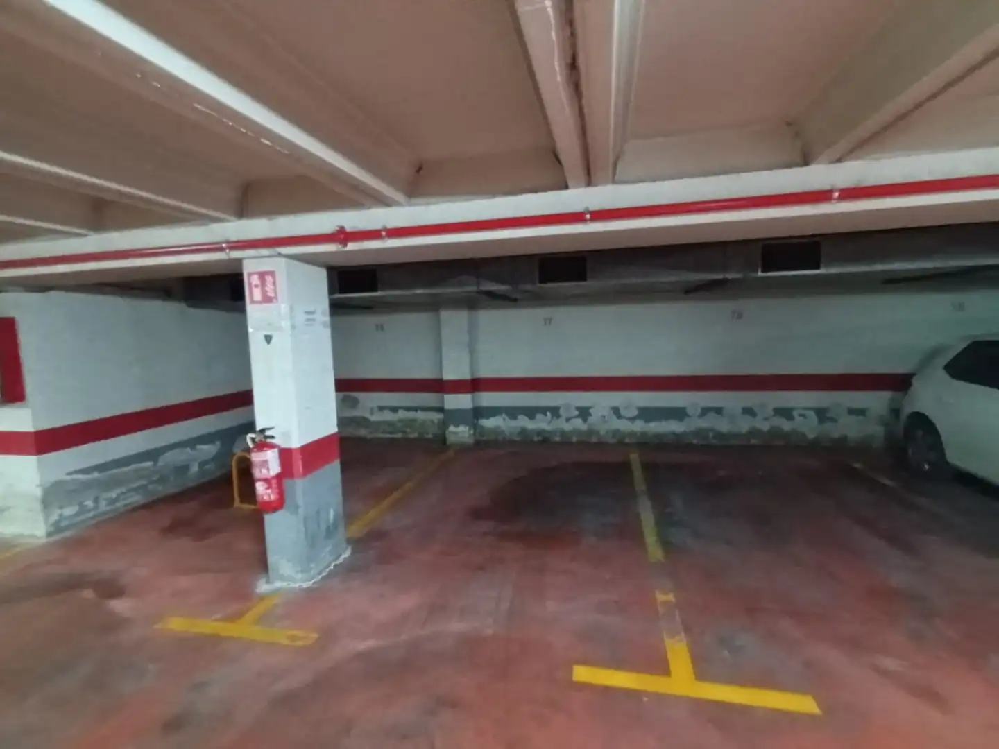 Parkplatz von Garage zum Verkauf in Murcia