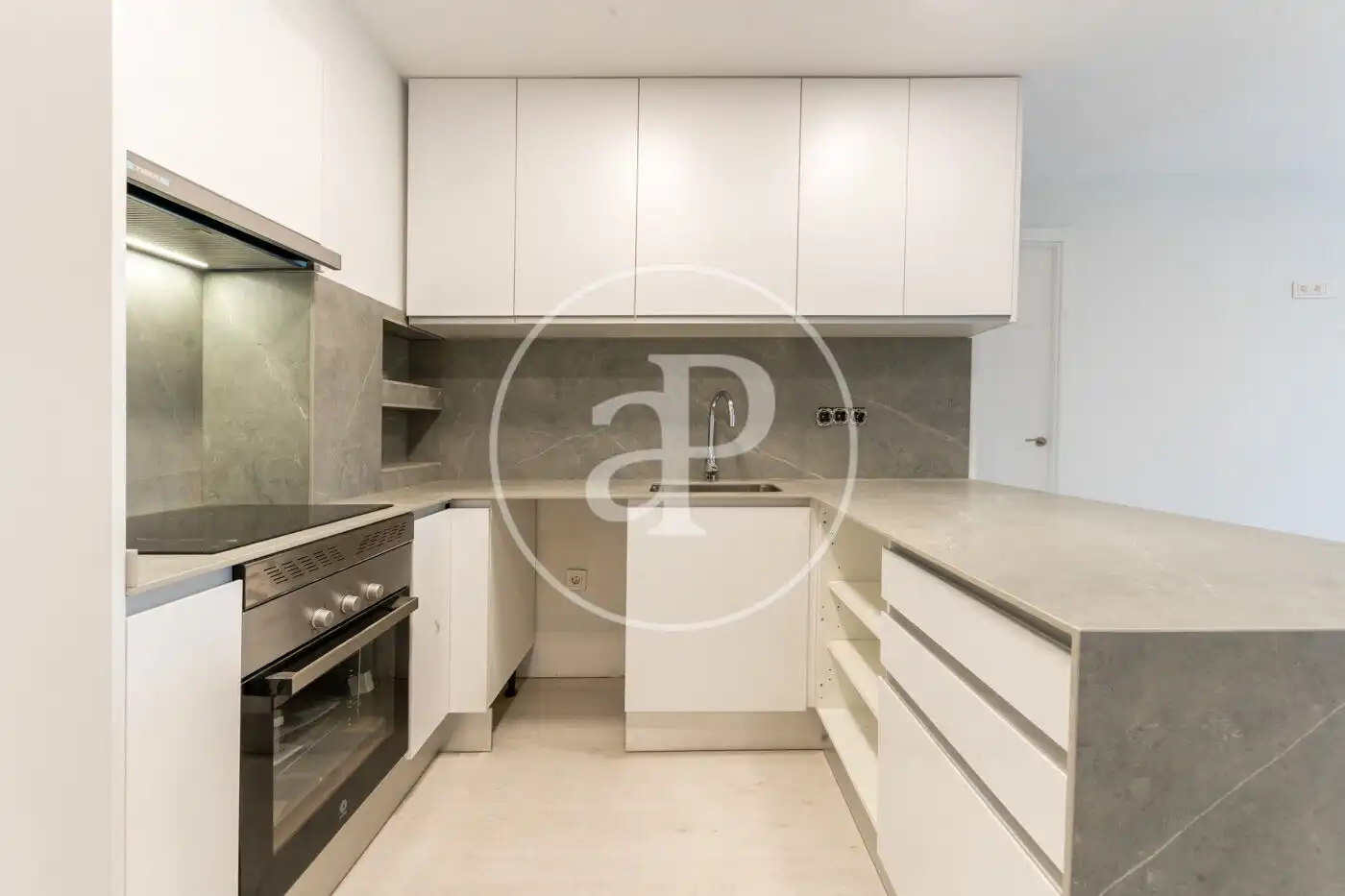 Cocina de Piso en venta en Madrid con Aire acondicionado, Calefacción y Piscina comunitaria