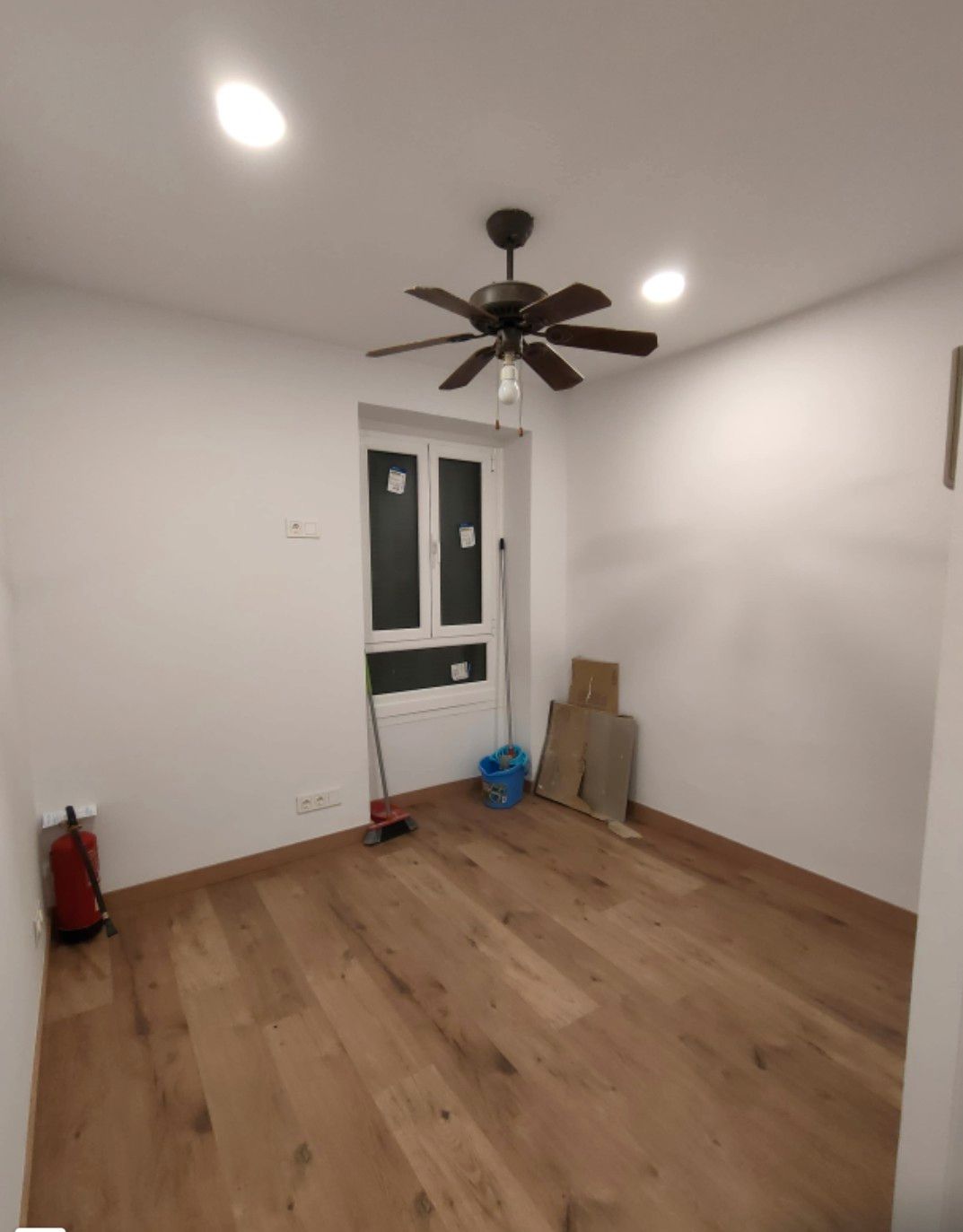 Bedroom of Office to rent in Zarautz