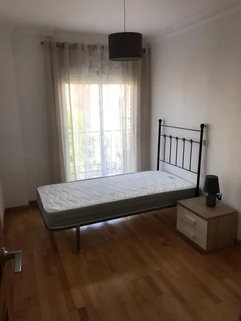 Flat for rent in Carrer de Pere Cabanes, 56, Torrefiel