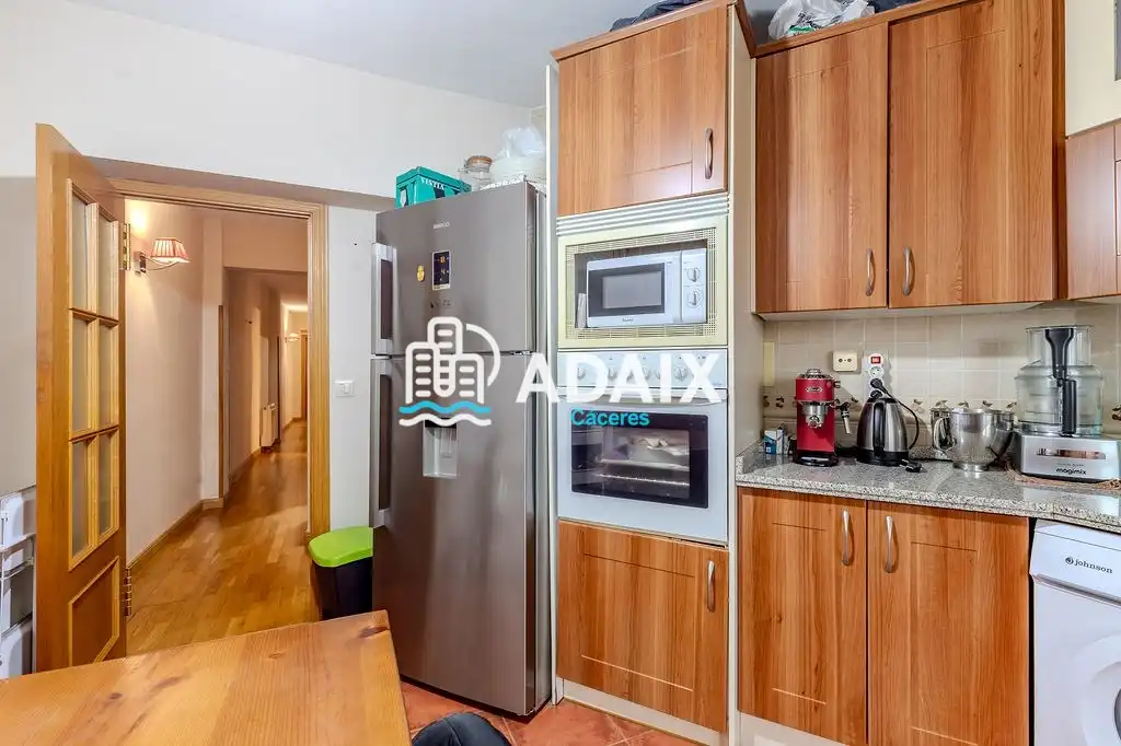 Cocina de Piso en venta en Cáceres con Aire acondicionado y Calefacción