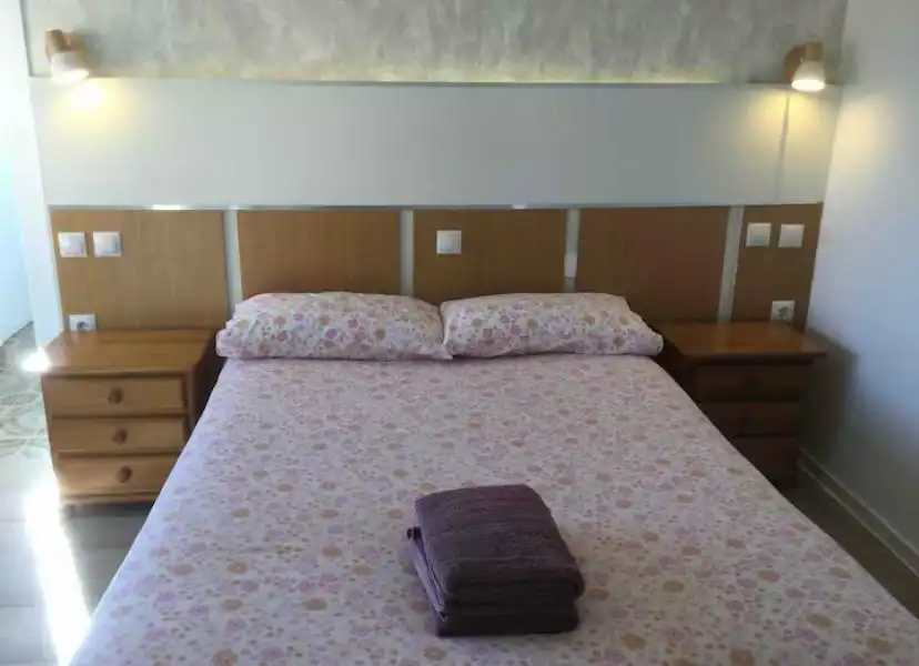 Habitación de Piso de alquiler en Sagunto / Sagunt con Aire acondicionado, Calefacción y Amueblado