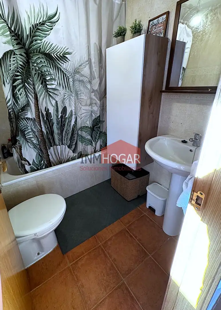 Bany de Casa adosada en venda en Mediana de Voltoya amb Calefacció, Jardí privat i Piscina