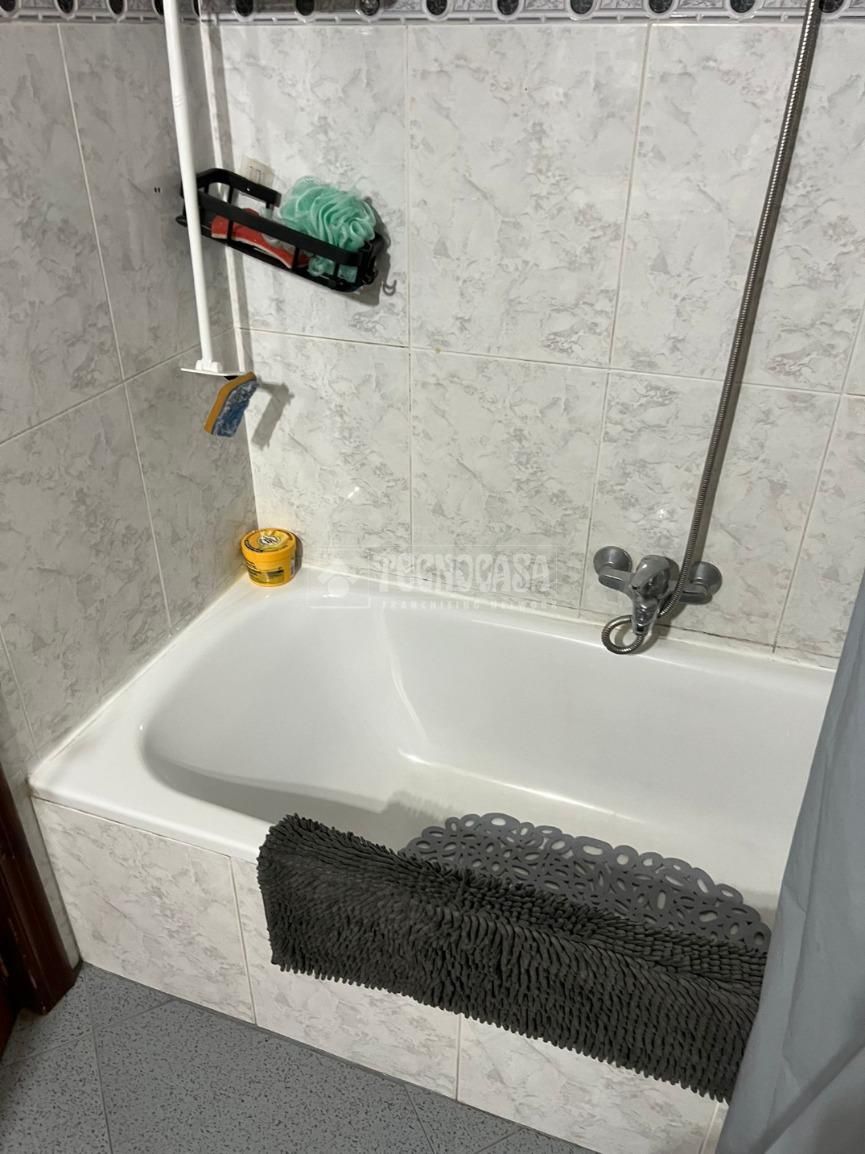 Bathroom of Flat for sale in Cabra  with Air Conditioner and Home automation