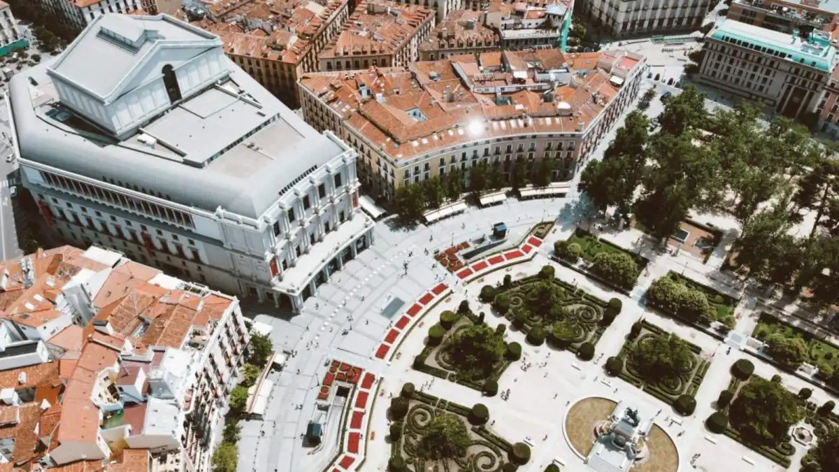 Vista exterior de Apartament de lloguer en Madrid amb Aire condicionat, Moblat i Forn