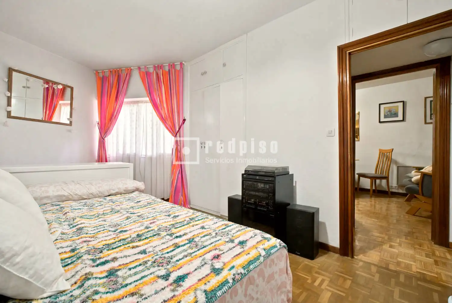 Bedroom of Flat for sale in Madrid  with Heating, Private garden and Parquet flooring