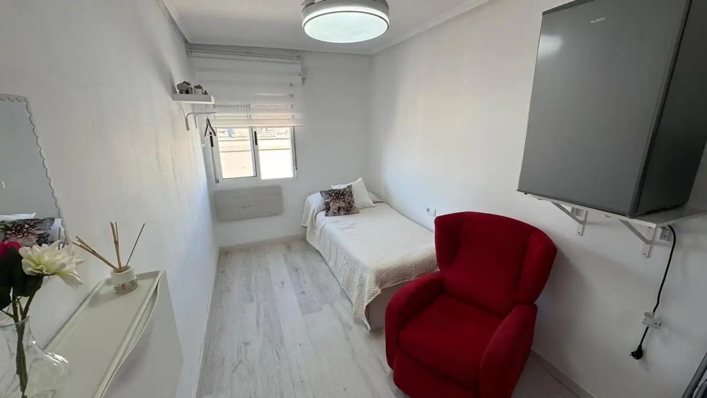 Bedroom of Study for rent in  Valencia Capital  with Furnished
