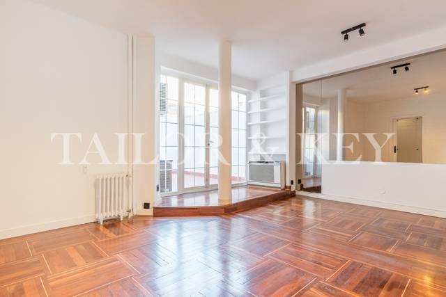 Piso en Alquiler en Calle de María de Guzmán en Ríos Rosas - Nuevos Ministerios