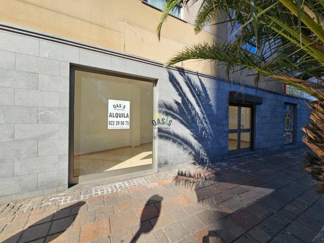 Local comercial en Alquiler en La Salle - Cuatro Torres