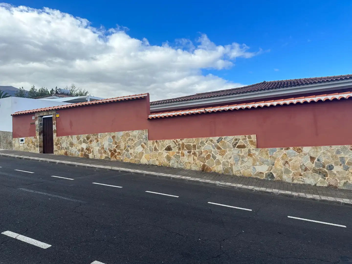 Vista exterior de Casa o chalet de alquiler en La Orotava con Jardín privado, Terraza y Trastero