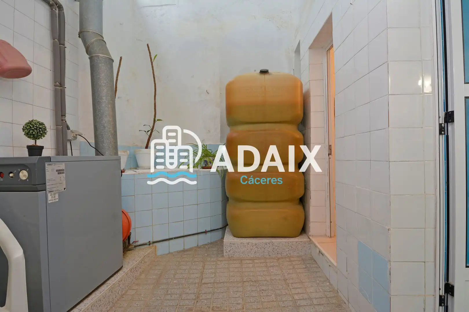 Jardín de Casa adosada en venta en Aldea del Cano con Calefacción, Terraza y Trastero