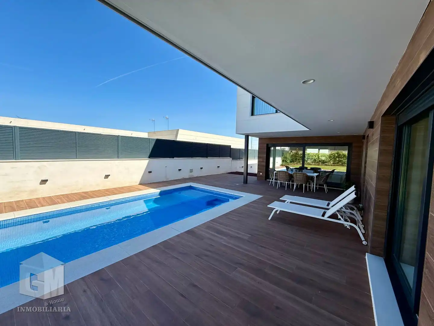 Terrassa de Casa adosada en venda en Villaviciosa de Odón amb Calefacció, Jardí privat i Terrassa