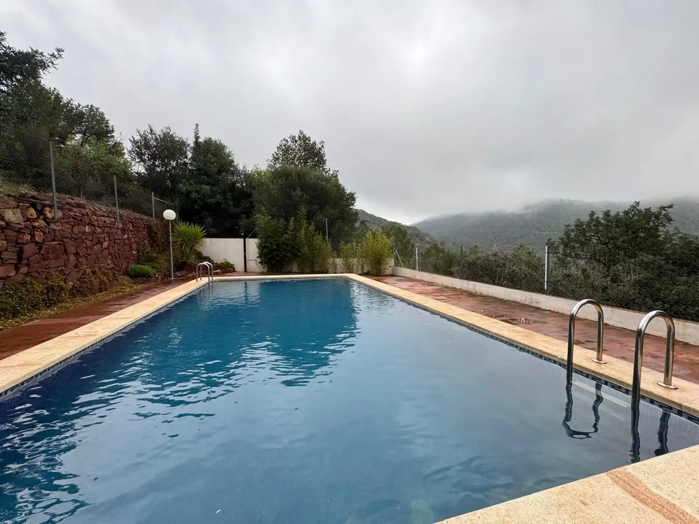 Piscina de Casa o chalet de alquiler en Serra con Calefacción, Jardín privado y Terraza