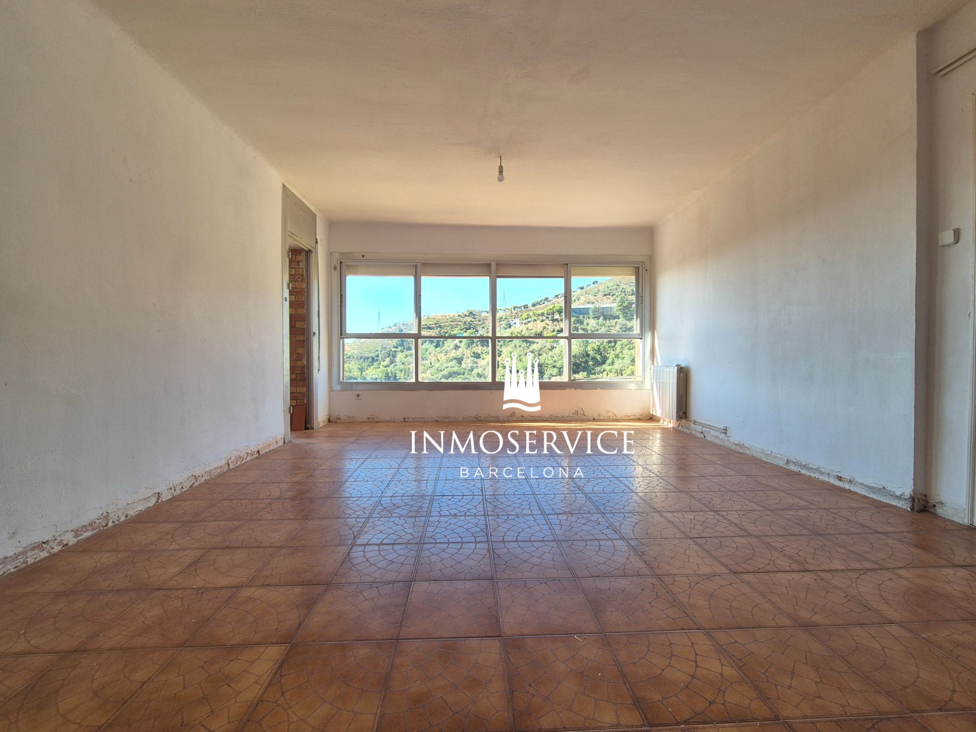 Exterior view of Flat for sale in  Barcelona Capital  with Terrace and Balcony