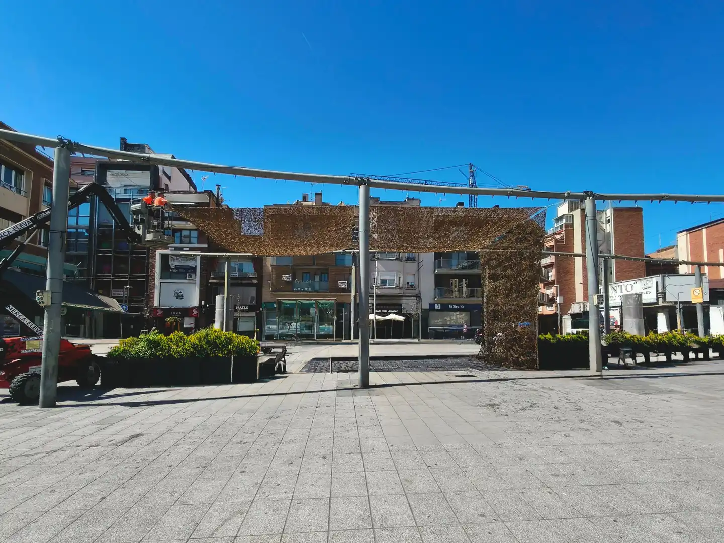 Vista exterior de Ático en venta en L'Hospitalet de Llobregat con Parquet, Terraza y Trastero