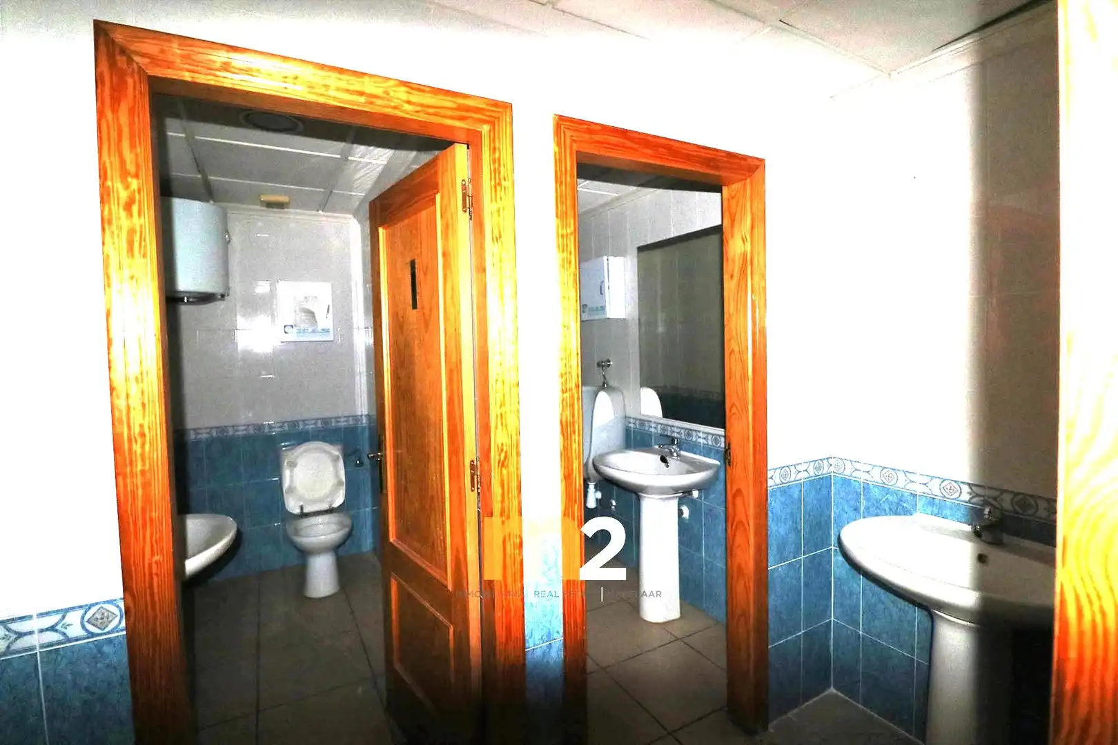 Badezimmer von Geschaftsraum zur Miete in Guardamar del Segura mit Klimaanlage und Heizung