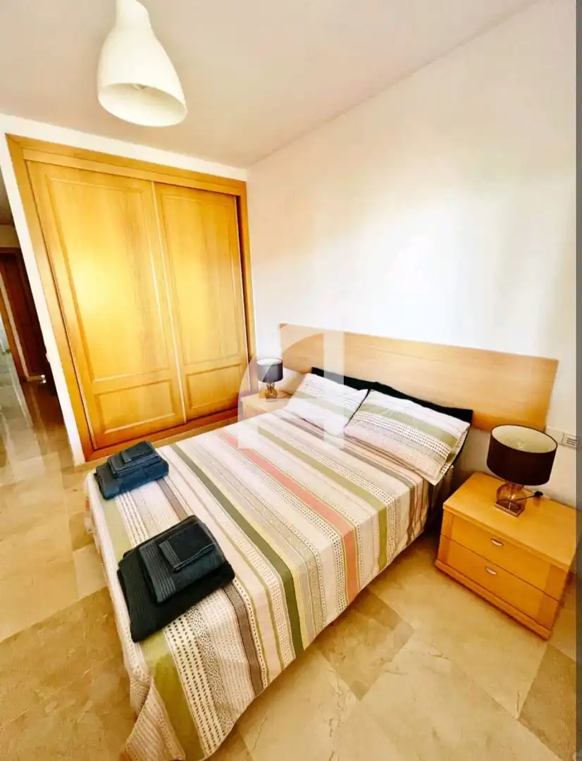 Dormitori de Pis en venda en Fuengirola amb Aire condicionat, Calefacció i Terrassa