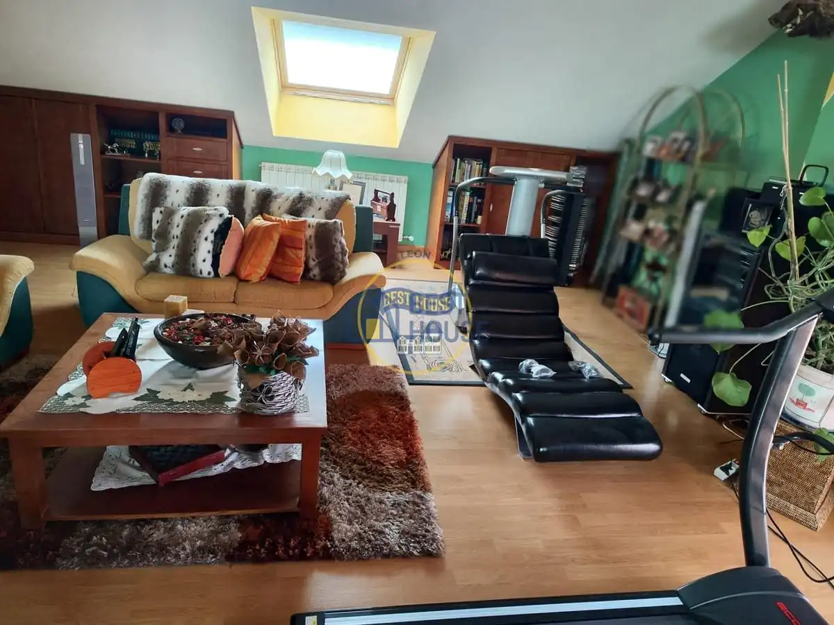 Casa pareada con piscina en venta en Villaquilambre, imagen 30