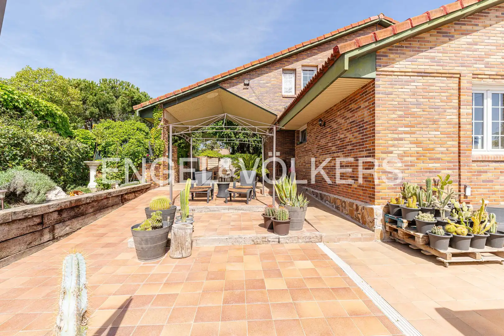 Terrassa de Casa o xalet en venda en Galapagar amb Aire condicionat, Calefacció i Jardí privat
