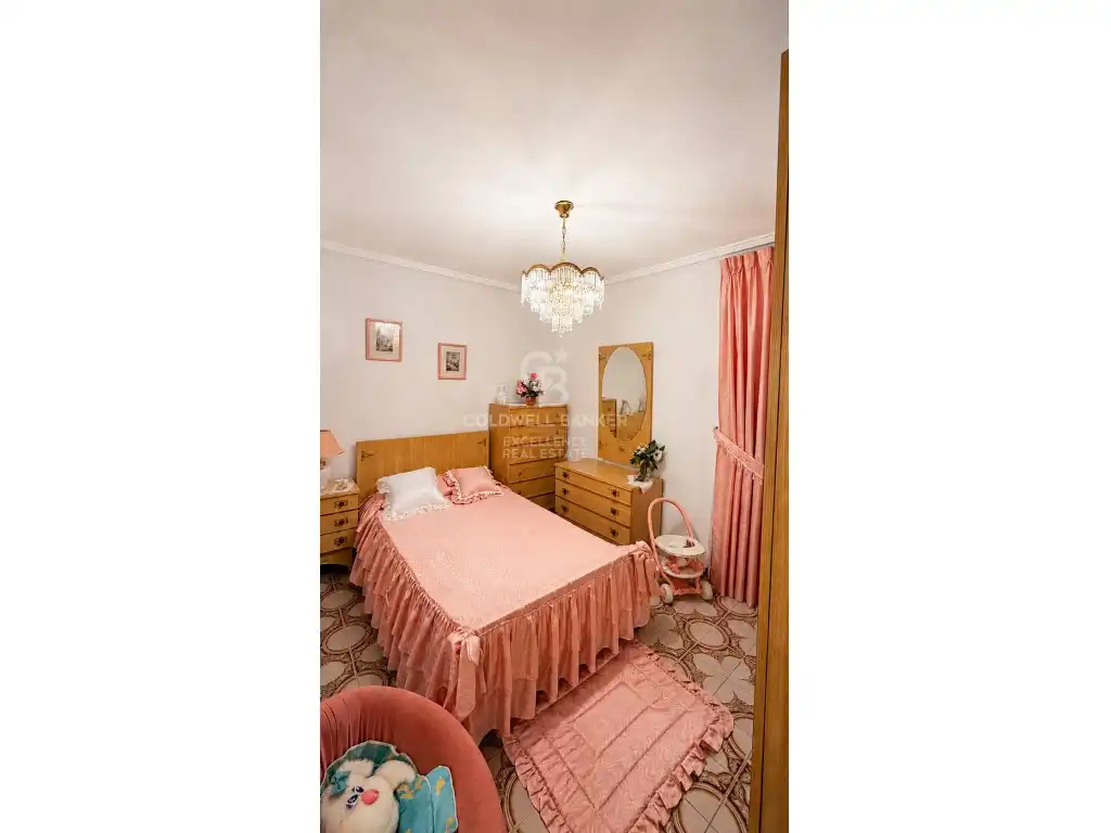 Habitación de Casa adosada en venta en Loriguilla con Aire acondicionado, Jardín privado y Terraza