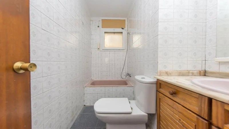 Piso en venta en Carrer de Bartomeu Robert, Centre