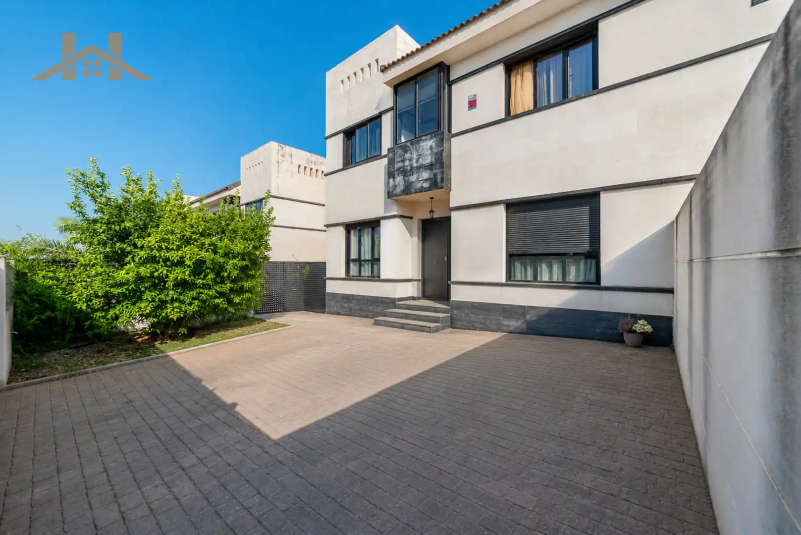 Exterior view of Detached homes for sale in Arroyomolinos (Madrid)  with Heating, Private garden and Oven