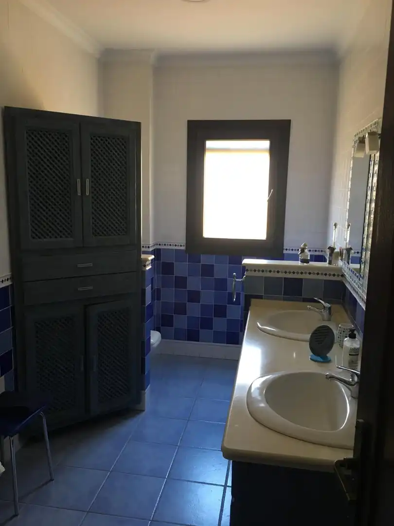 Baño de Casa o chalet en venta en Fuengirola con Aire acondicionado, Jardín privado y Parquet