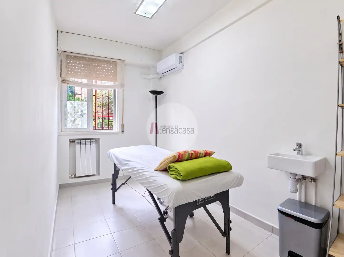Schlafzimmer von Geschaftsraum zur Miete in Moncloa - Aravaca