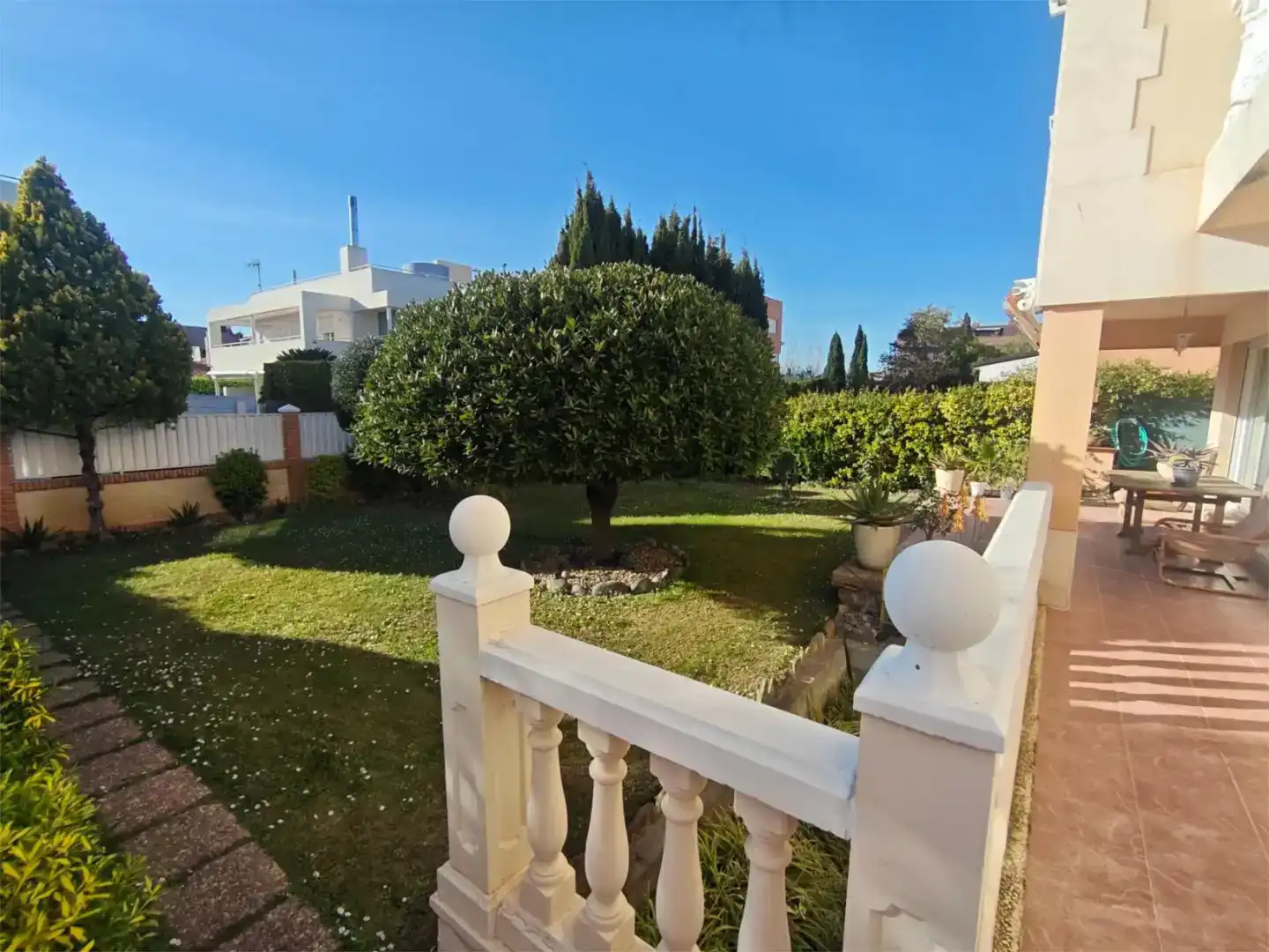 Jardí de Casa o xalet en venda en  Zaragoza Capital amb Aire condicionat, Piscina i Balcó