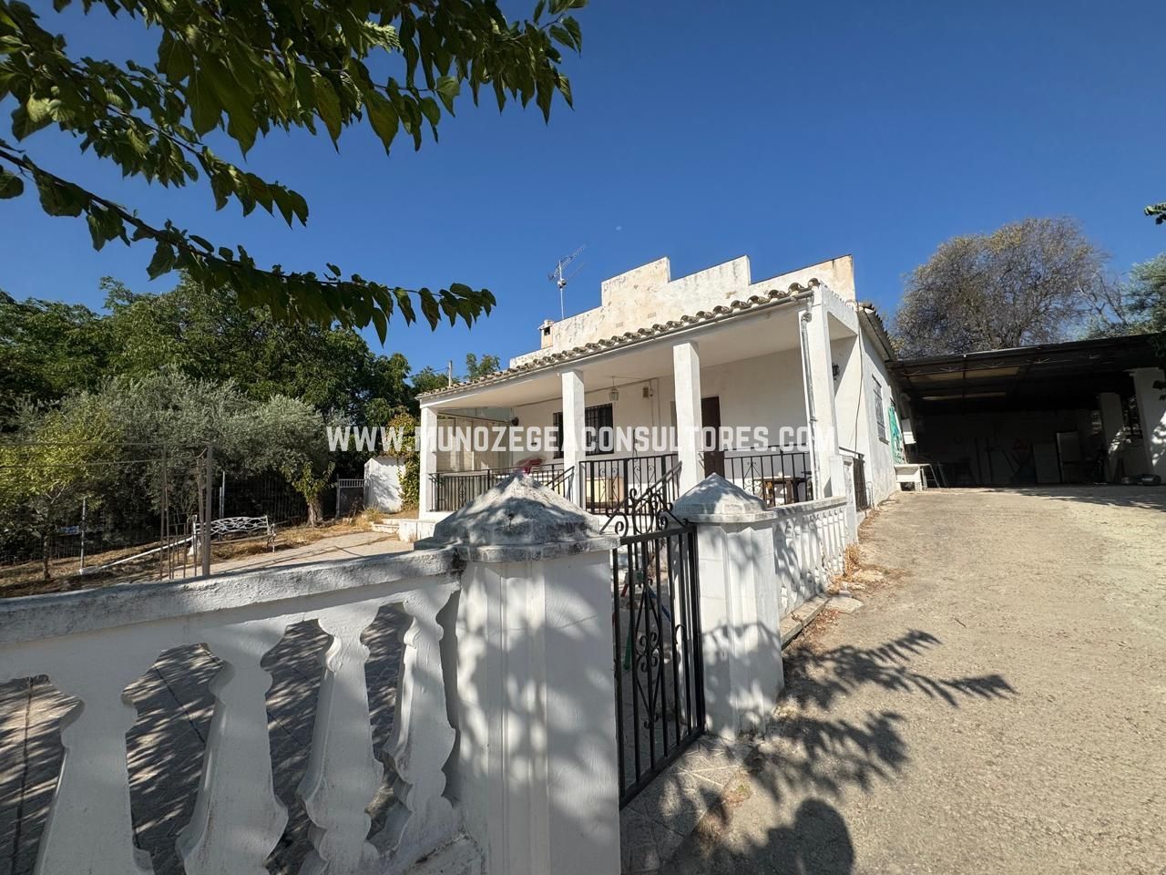 Country house for sale in De La Torca, Poleares