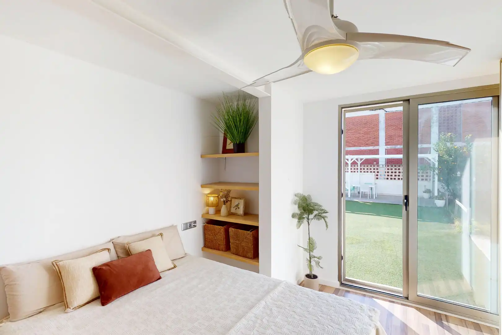 Dormitori de Casa o xalet en venda en Almazora / Almassora amb Jardí privat, Terrassa i Traster