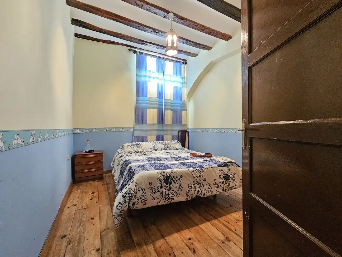 Habitación de Casa adosada en venta en Condado de Treviño con Amueblado y Balcón
