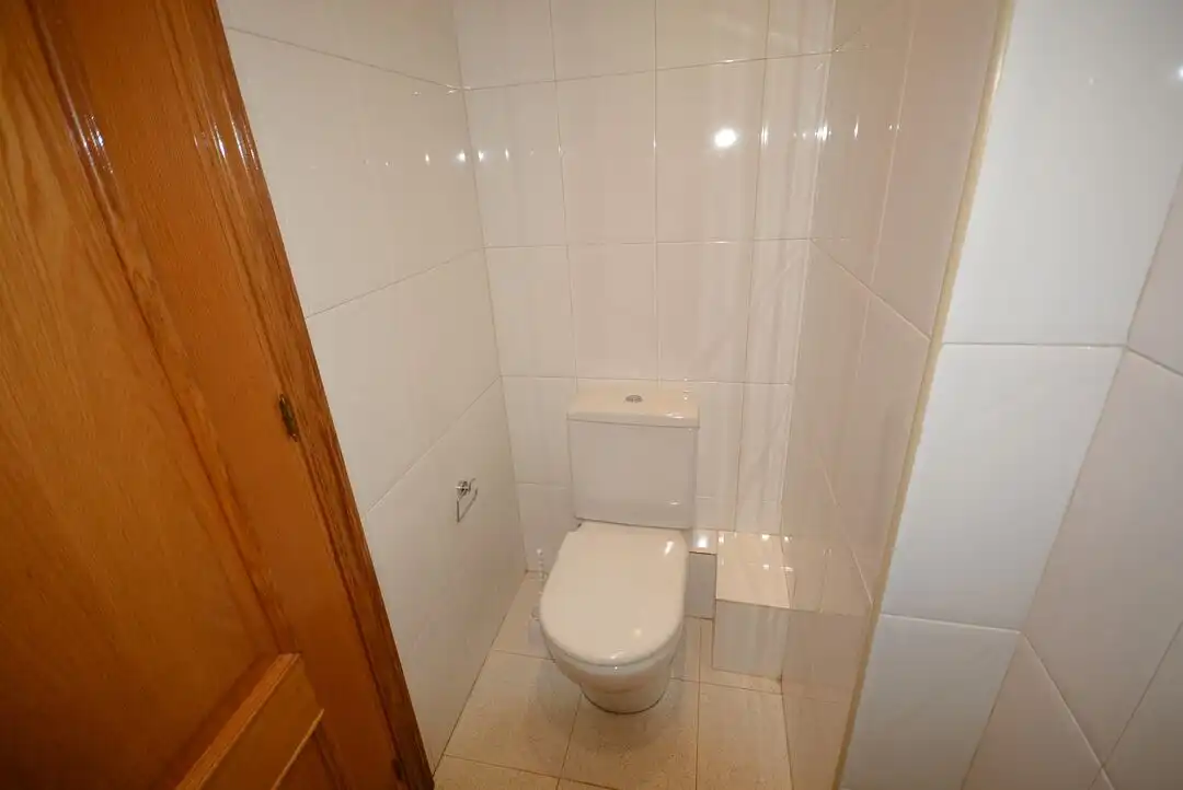 Bathroom of Office for rent in Donostia - San Sebastián   with Heating