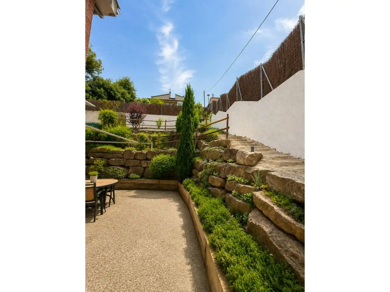 Casa aparellada amb piscina en venda a Montornès del Vallès, imagen 3