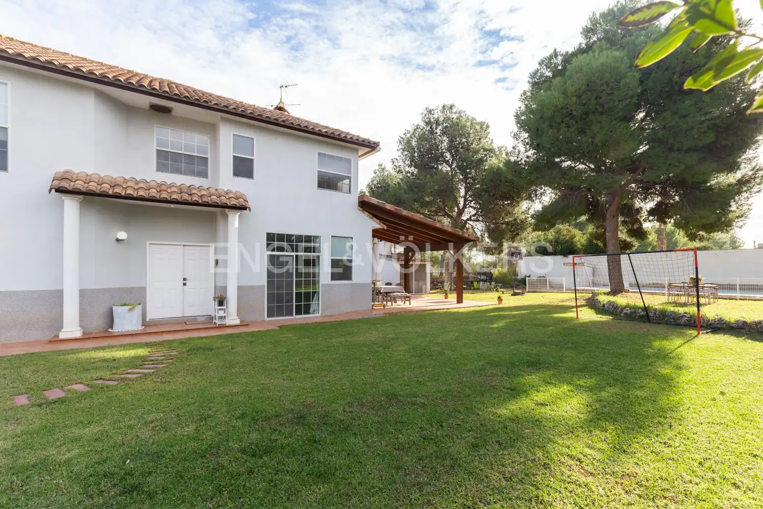 Jardín de Casa o chalet de alquiler en Serra con Calefacción, Jardín privado y Parquet