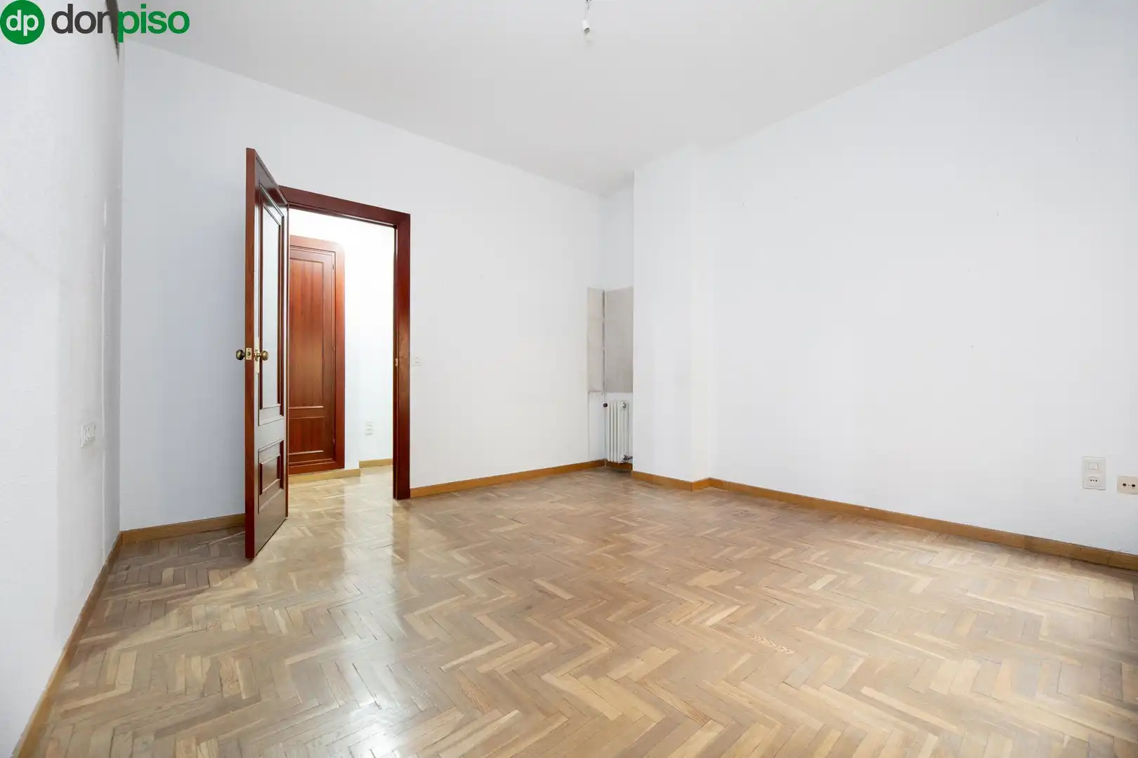 Piso en venta en Avenida Divina Pastora 7 Bloque 2, 7, San Ildefonso