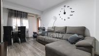 Living room of Flat for sale in Alcalá de Henares  with Air Conditioner, Heating and Terrace