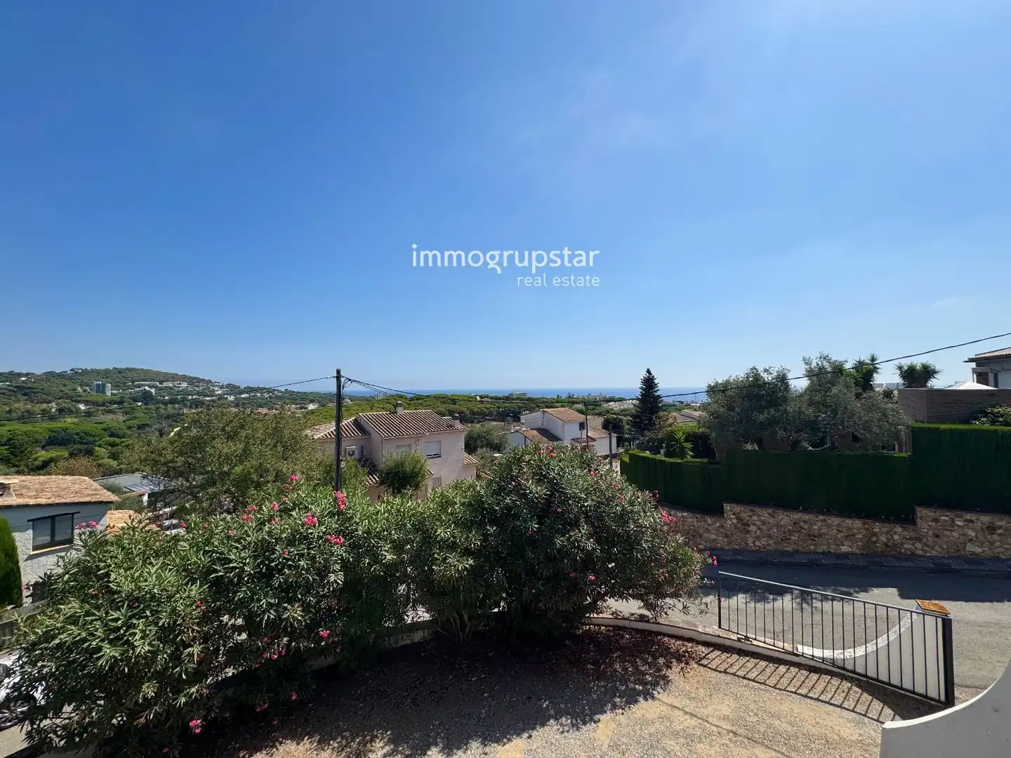 Terraced house with terrace for sale in de Narcis Monturiol, imagen 11