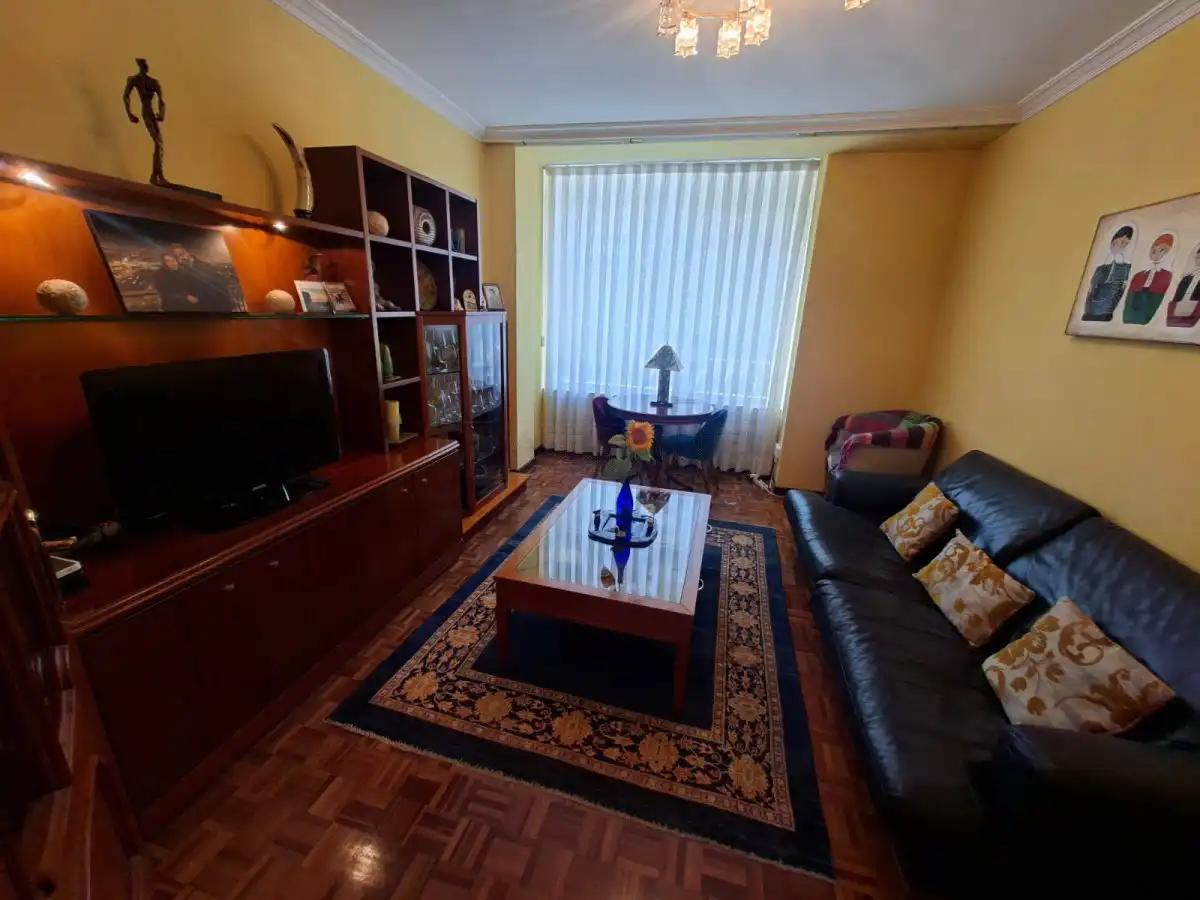 Sala de estar de Piso en venta en Vitoria - Gasteiz con Calefacción y Parquet