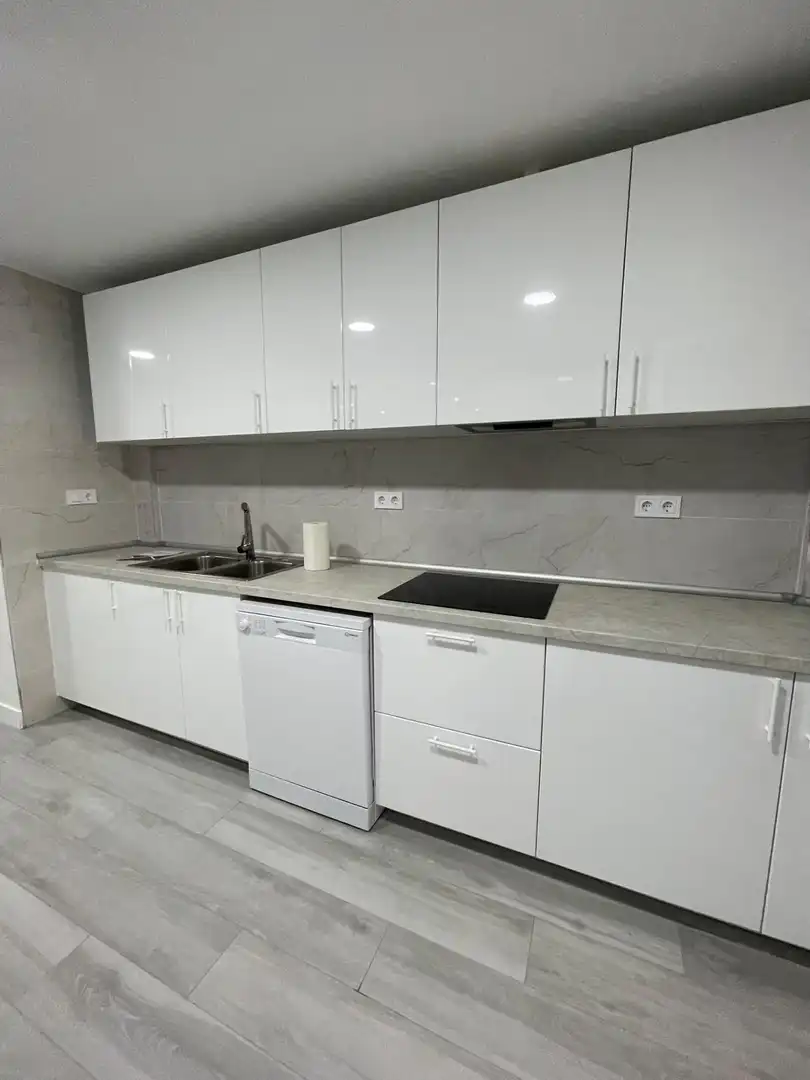 Flat with terrace to rent in Calle Calle Jarosa II, imagen 7