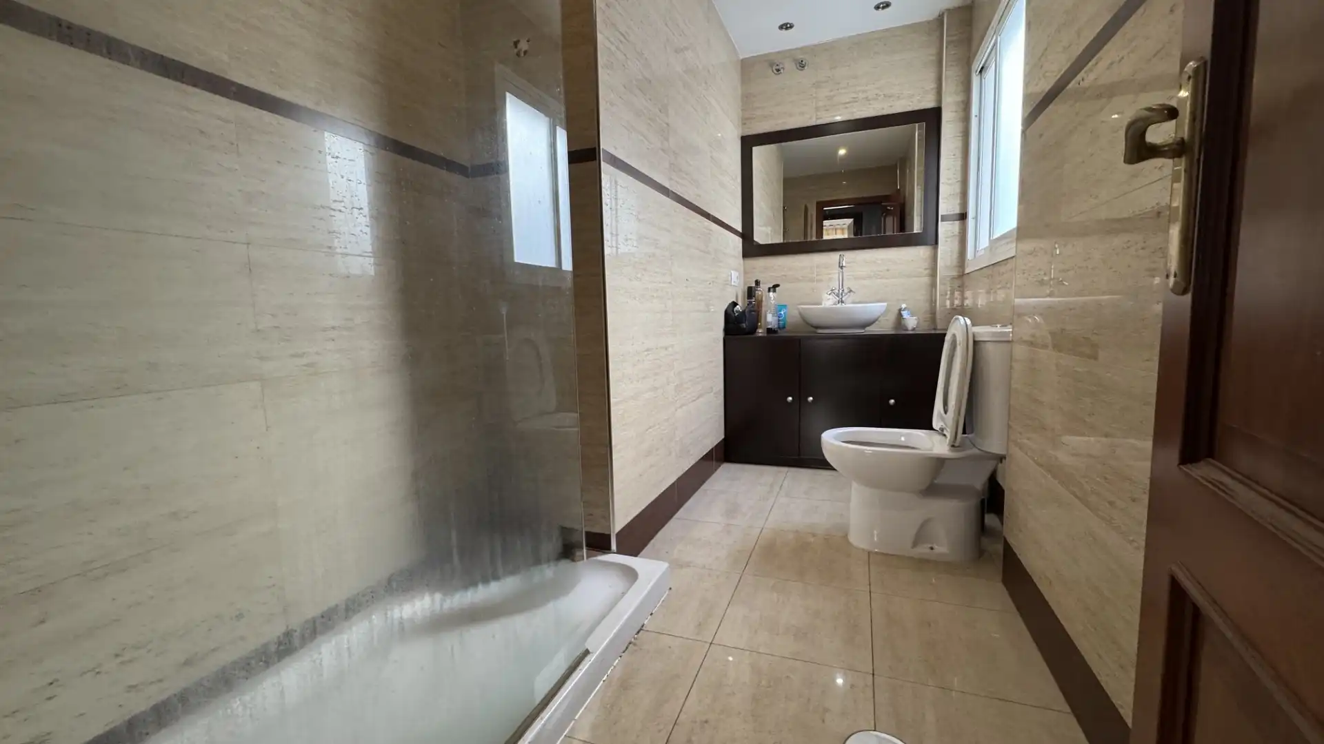 Bathroom of Flat for sale in Badajoz  with Furnished