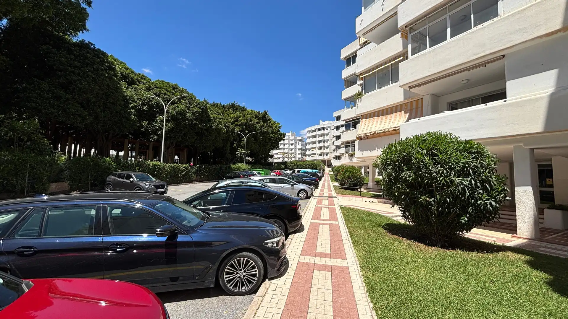 Parking de Piso en venta en Benalmádena con Terraza, Horno y Lavadora