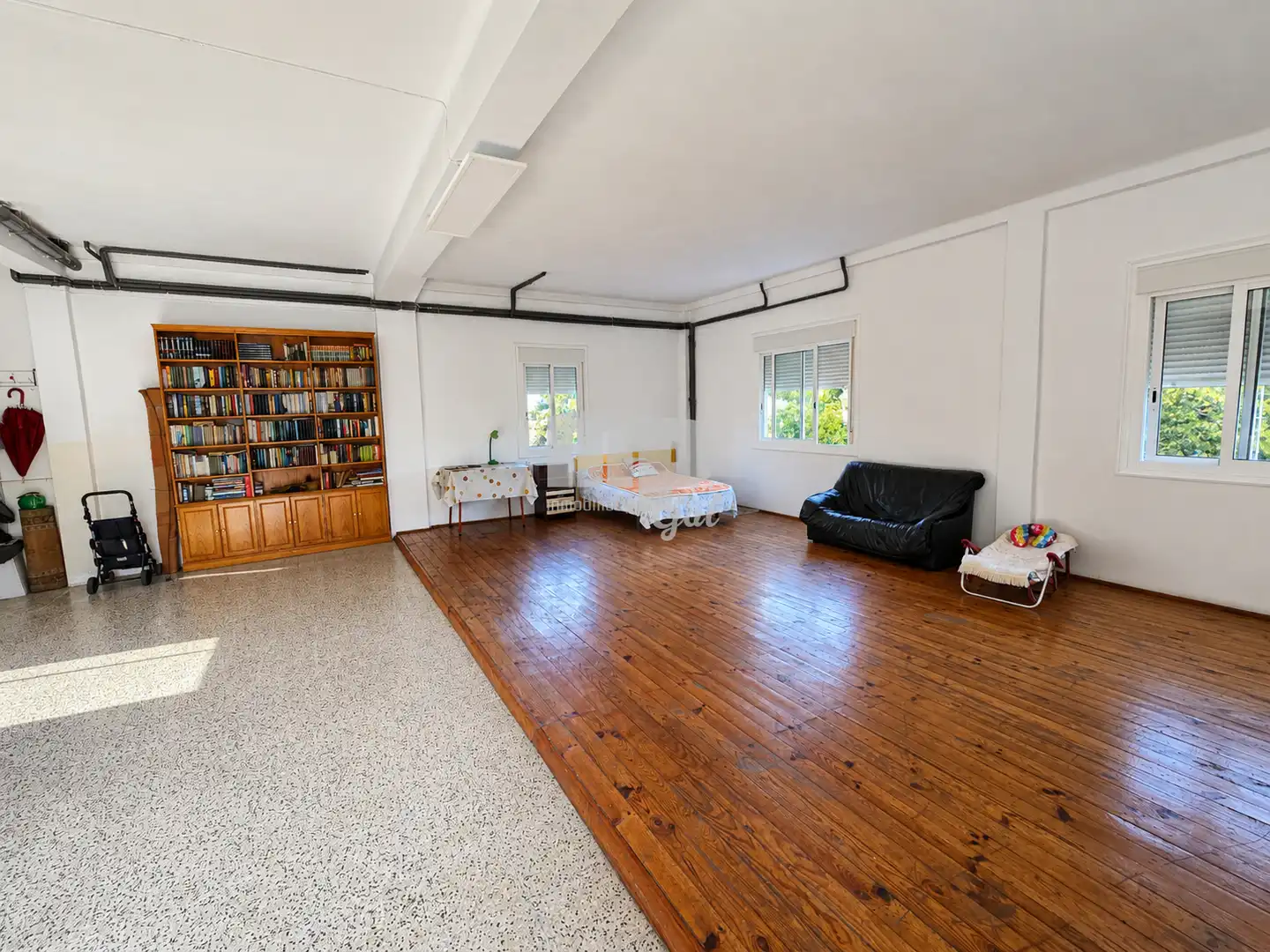 Living room of Houses for sale in Vigo   with Heating, Private garden and Storage room